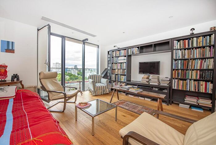 2 Bedroom Penthouse To Rent In Lumiere Apartments, SW11