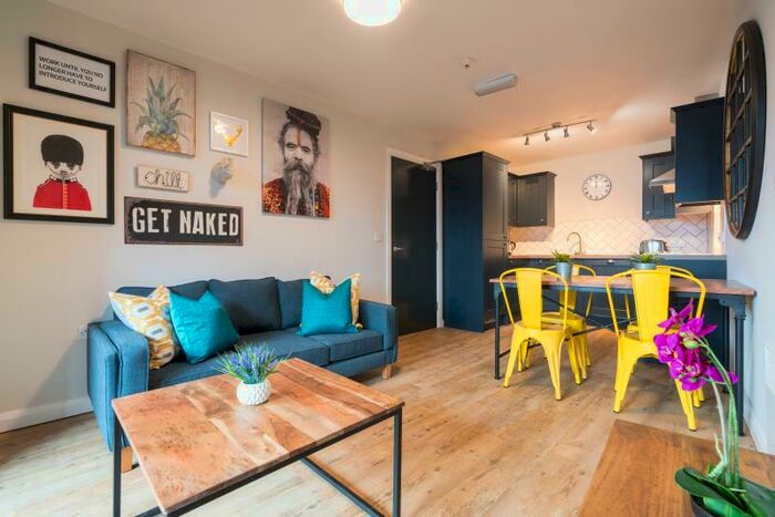 3 Bedroom Flat To Rent In Byron Street, Newcastle, NE2