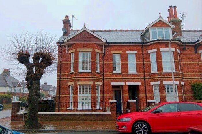 4 Bedroom Property To Rent In East Cliff Road, Tunbridge Wells, TN4