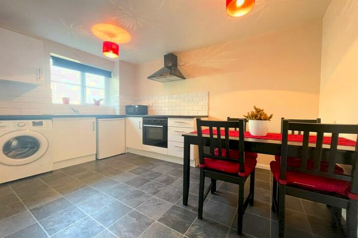 1 Bedroom Flat To Rent In Lewes Close, RM17