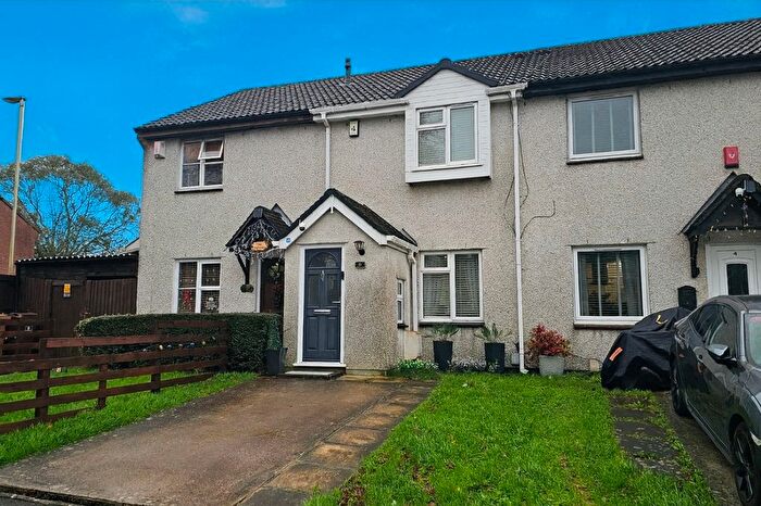 3 Bedroom Semi Detached House For Sale In Kirkstall Close, Plymouth, PL2