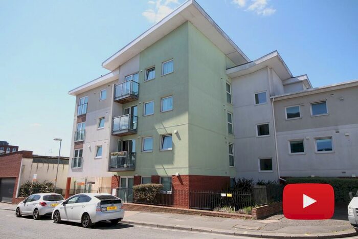 2 Bedroom Apartment To Rent In Verney Street, Exeter, EX1