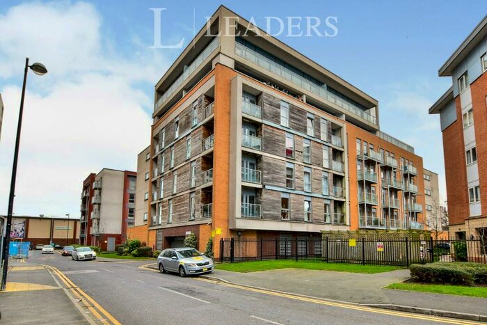 2 Bedroom Apartment To Rent In Pioneer House, Elmira Way, Salford, M5