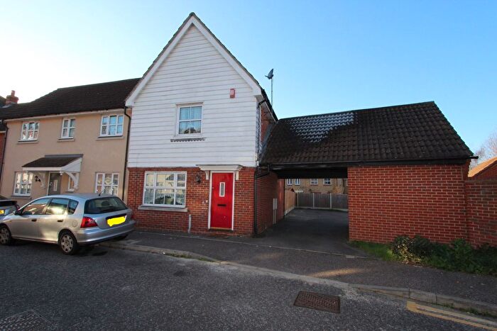 3 Bedroom Town House To Rent In , Maryrose Close, Chafford Hundred, RM16