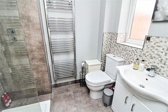 3 Bedroom Semi-Detached House For Sale In Whimbrel Avenue, Portishead, Portishead, BS20