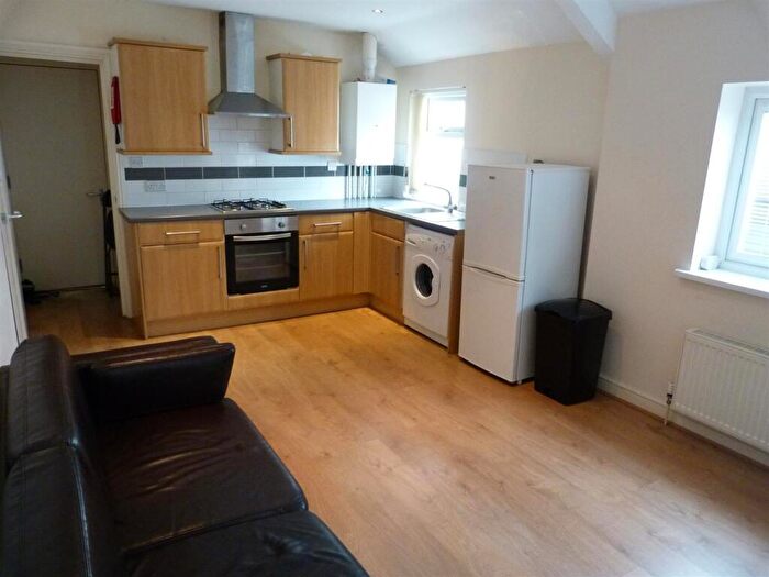 1 Bedroom Flat To Rent In Richmond Road, Roath, CF24