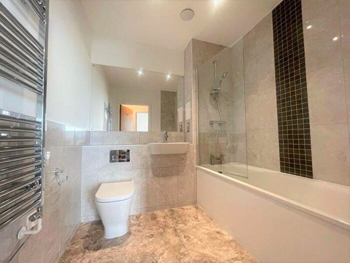 2 Bedroom Flat To Rent In Mitten House, Creative Road, London, SE8