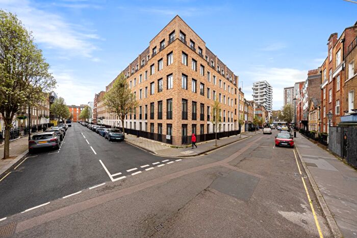 2 Bedroom Flat For Sale In Marylebone Mansions, Marylebone, W1H