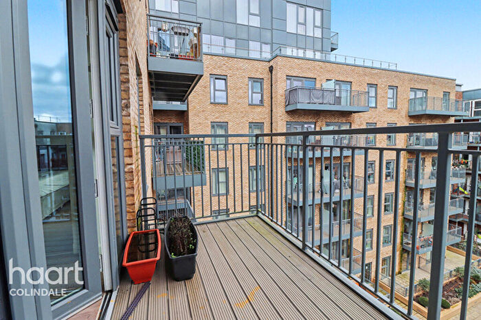 1 Bedroom Apartment For Sale In Farington House, Beaufort Park, NW9