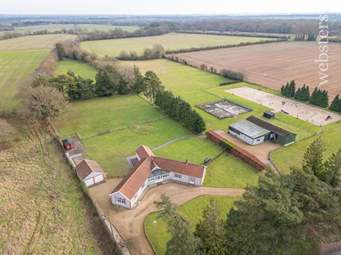 4 Bedroom Detached Bungalow For Sale In Horningtoft, Dereham, NR20