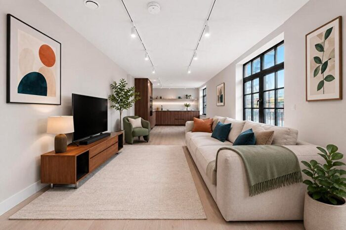 3 Bedroom Apartment To Rent In Old Clothing Factory, London Fields, Hackney, E9