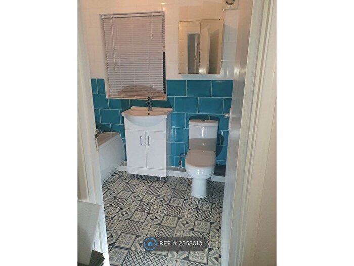 1 Bedroom Flat To Rent In Franklin Court, Reading, RG1