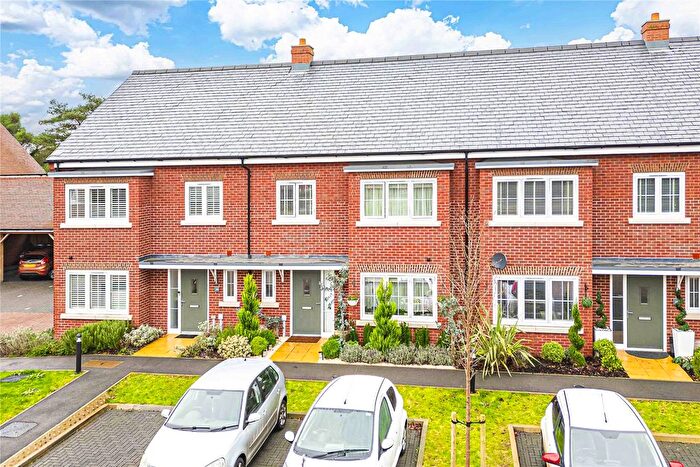 4 Bedroom Terraced House For Sale In Westbrook Drive, Pix Farm Lane, Hemel Hempstead, Hertfordshire, HP1