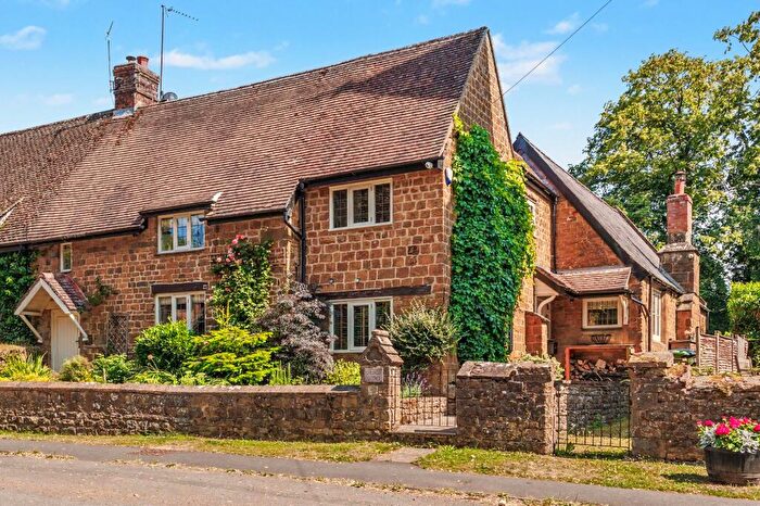 4 Bedroom Semi-Detached House For Sale In Avon Dassett, Southam, CV47