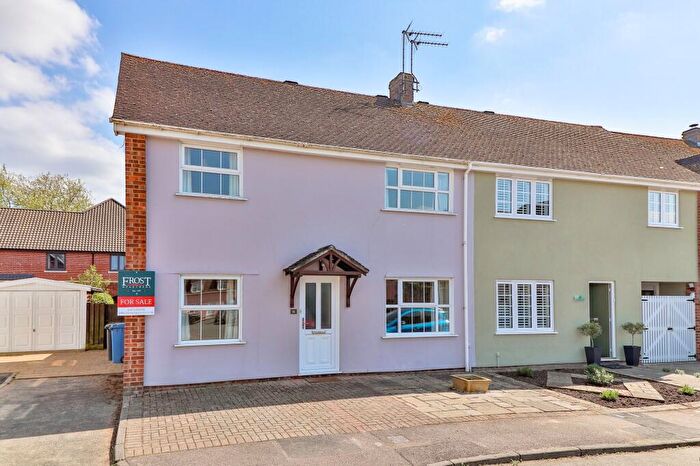 3 Bedroom Semi-Detached House For Sale In Meadows Way, Hadleigh, IP7