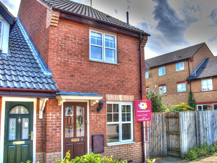 2 Bedroom Semi-Detached House To Rent In Hamilton Close, Banbury, OX16