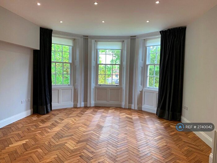 3 Bedroom Flat To Rent In The Grange, Beeston, Nottingham, NG9