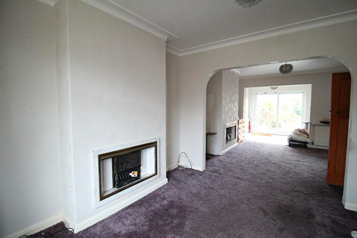 2 Bedroom Semi-Detached House For Sale In Sawley Avenue, FY4