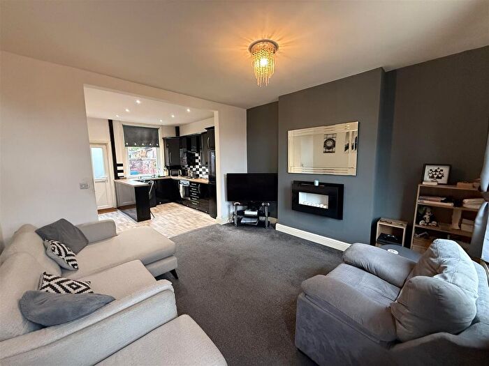 2 Bedroom Terraced House For Sale In Heaton Street, Denton, Manchester, M34