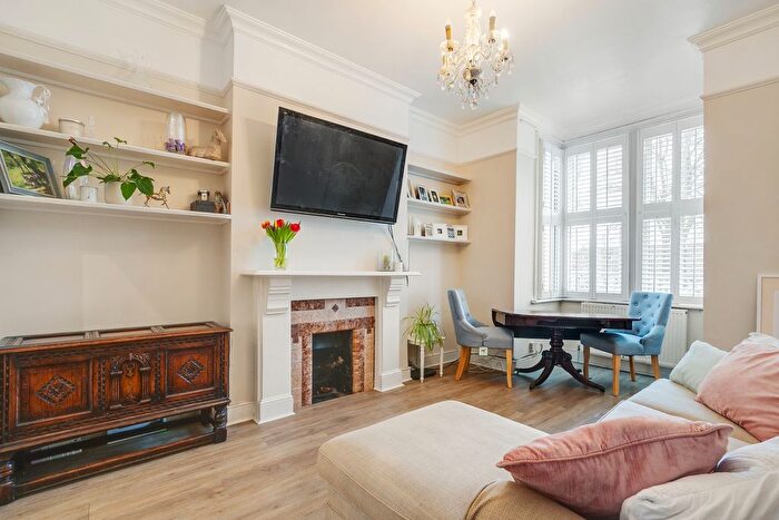 2 Bedroom Maisonette For Sale In A, Birdhurst Road, London, SW18