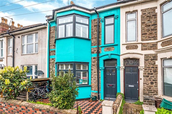 3 Bedroom Terraced House For Sale In Robertson Road, Greenbank, Bristol, BS5