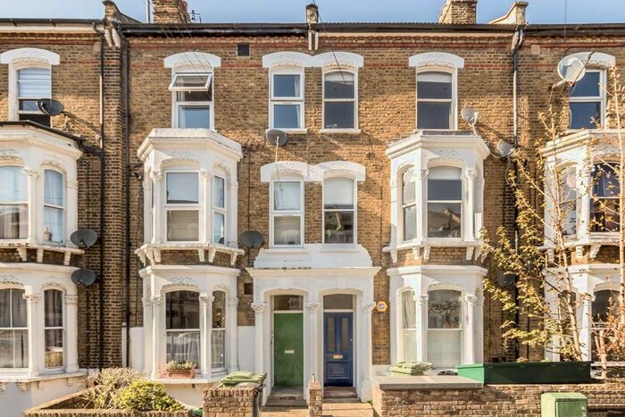 2 Bedroom Maisonette To Rent In Kellett Road, London, SW2