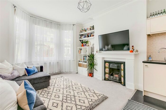 1 Bedroom Flat To Rent In Rostrevor Road, Fulham, SW6