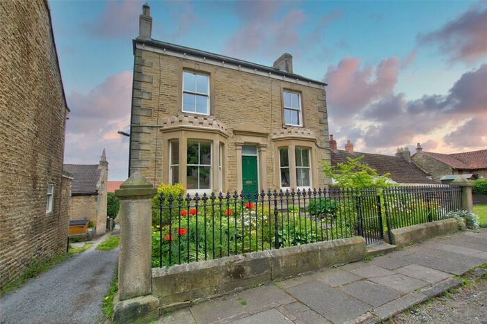 4 Bedroom End Of Terrace House For Sale In School Street, Witton Le Wear, Bishop Auckland, DL14