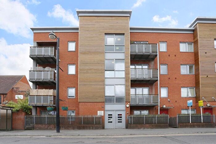 1 Bedroom Flat For Sale In Guildmaster Court, Desborough Road, HP11