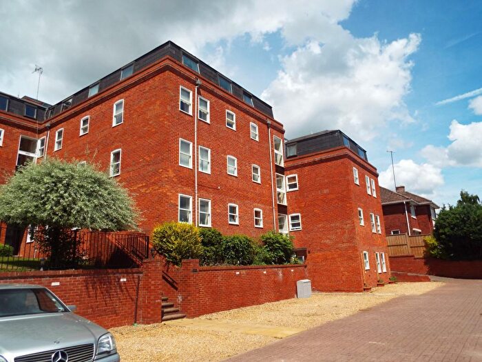 2 Bedroom Apartment To Rent In Bridge Street, Kenilworth, CV8
