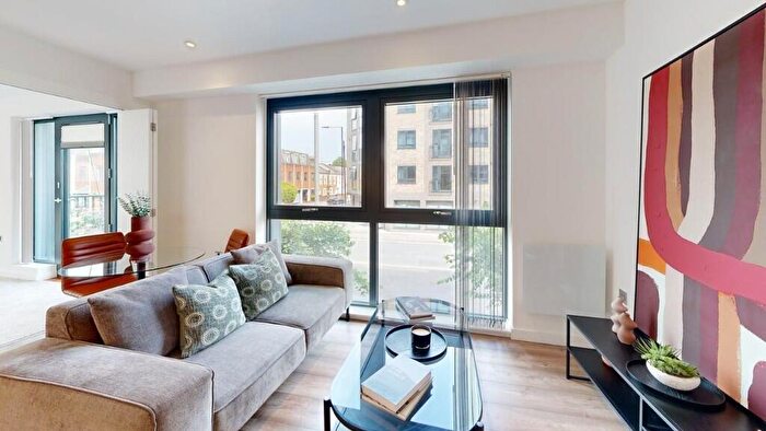 Apartment To Rent In Aspire, Herschel Street, Slough, SL1