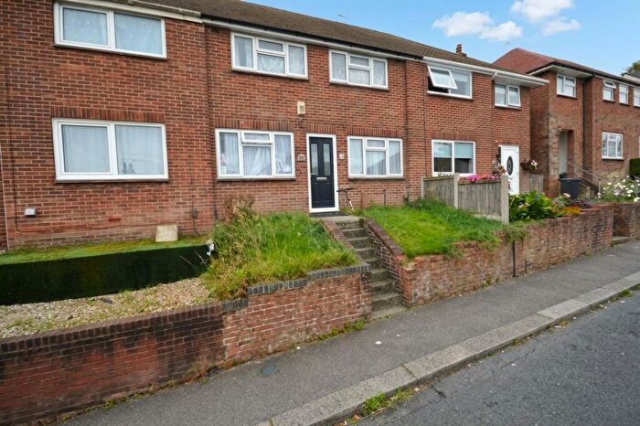 3 Bedroom Terraced House For Sale In Westbury Road, Dover, CT17