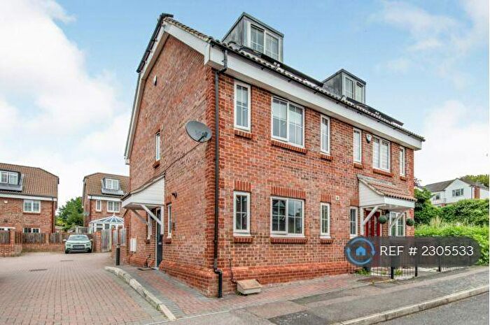 3 Bedroom Semi-Detached House To Rent In St. Nicholas Gardens, Rochester, ME2