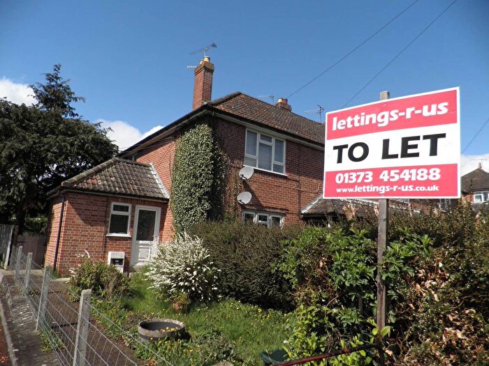 2 Bedroom Flat To Rent In Uphills, Bruton, Somerset, BA10