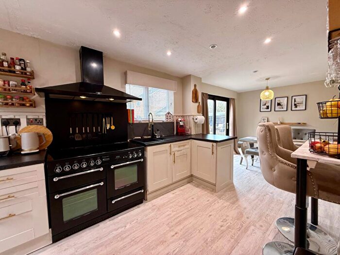 4 Bedroom Detached House For Sale In Meares Drive, Shaw, Swindon, SN5