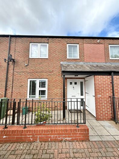 4 Bedroom Semi-Detached House To Rent In Morey Street, Foleshill, Coventry, CV6