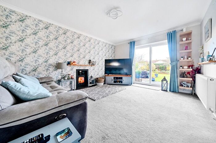 3 Bedroom Bungalow For Sale In Nicholas Road, Langley, Southampton, Hampshire, SO45