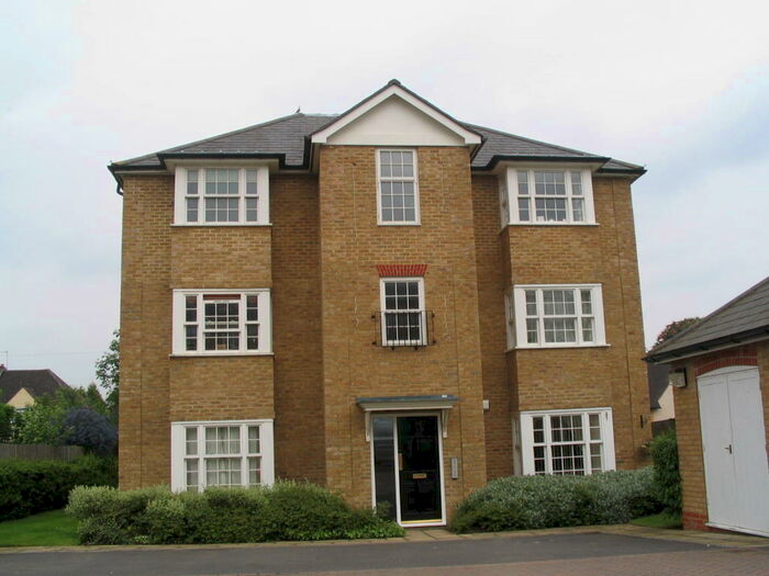 2 Bedroom Flat To Rent In Fennel Close, Maidstone, Kent, ME16