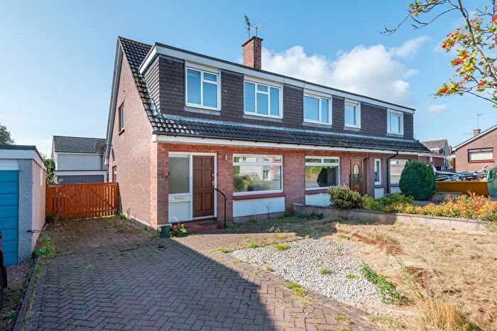 3 Bedroom Semi-Detached House For Sale In Lawmill Gardens, St. Andrews, Fife, KY16