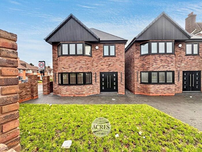 5 Bedroom Detached House For Sale In Newton Road, Great Barr, Birmingham, B43