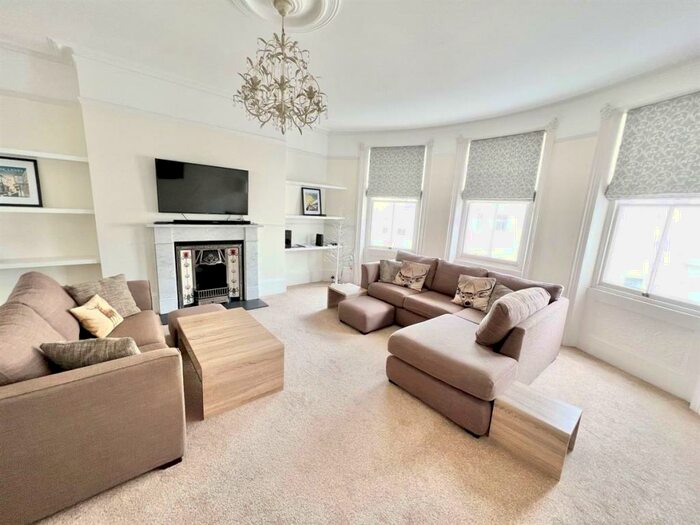 3 Bedroom Flat To Rent In Eaton Place, Brighton, BN2