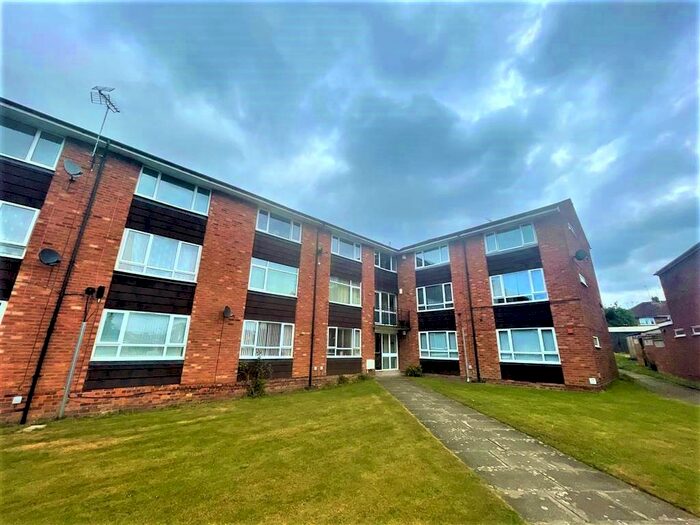 2 Bedroom Flat To Rent In Newton Gardens, Great Barr, Birmingham, B43