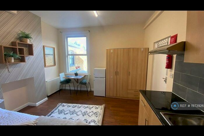 Studio To Rent In Monson Road, London, NW10