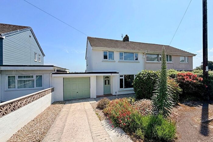 3 Bedroom Semi-Detached House For Sale In Bosmeor Close, Falmouth, TR11