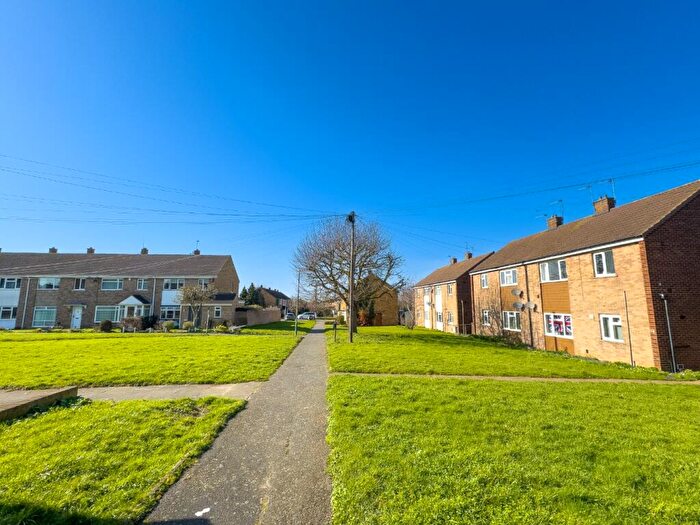 1 Bedroom Maisonette For Sale In Queens Gardens, Dartford, Kent, DA2