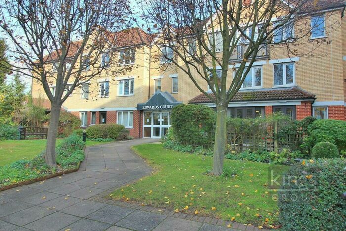 1 Bedroom Retirement Property For Sale In Turners Hill, Waltham Cross, EN8