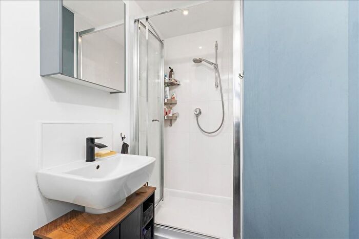 3 Bedroom End Of Terrace House For Sale In Aspen Drive, Gorebridge, EH23