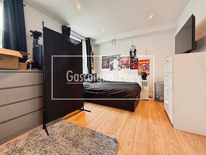 1 Bedroom Flat To Rent In High Street, Dorking, RH4