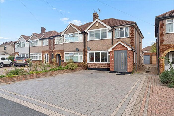3 Bedroom Semi-Detached House For Sale In Moray Close, Rise Park, RM1