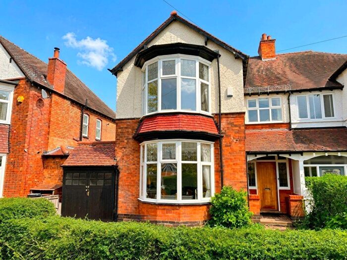 5 Bedroom Semi-Detached House For Sale In Mayfield Road, Sutton Coldfield, B73